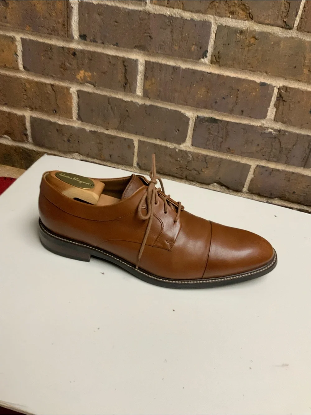 Men's Tan Leather Derby Dress Shoes - Sleek Cap-Toe Style